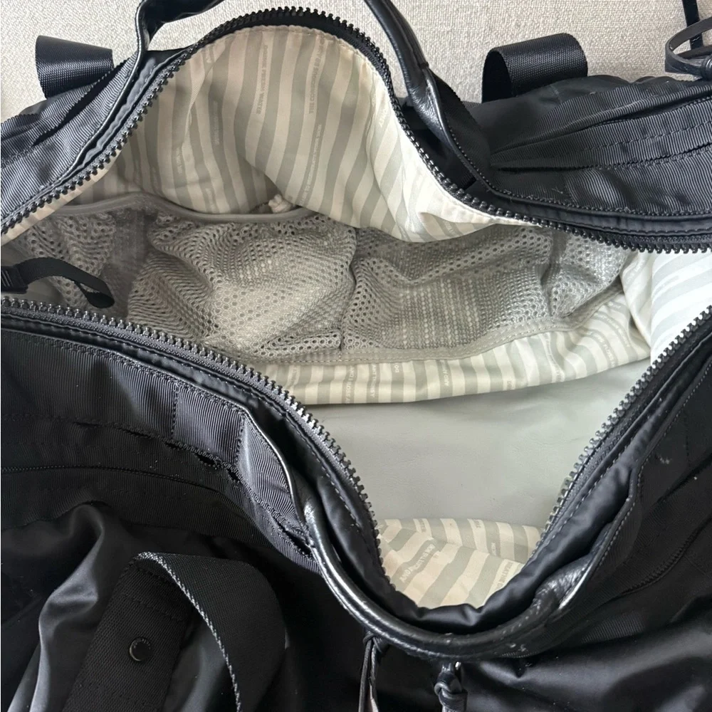 lululemon athletica Black Large Gym Bag